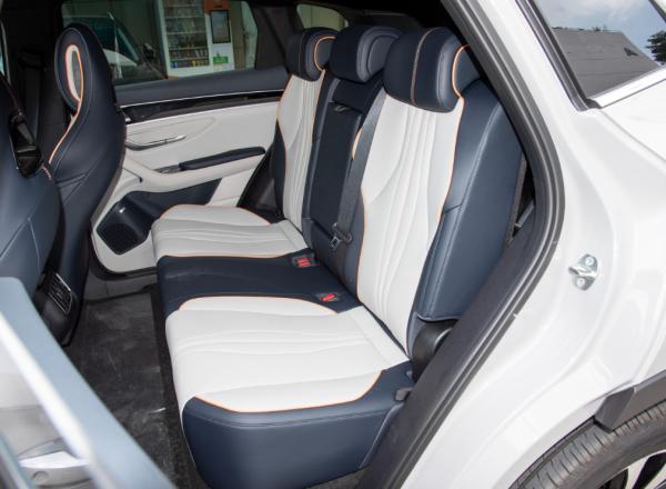 BYD Plug In Hybrid Veículo Urbano Automóvel 5 lugares 4×2 Transmissão Automática