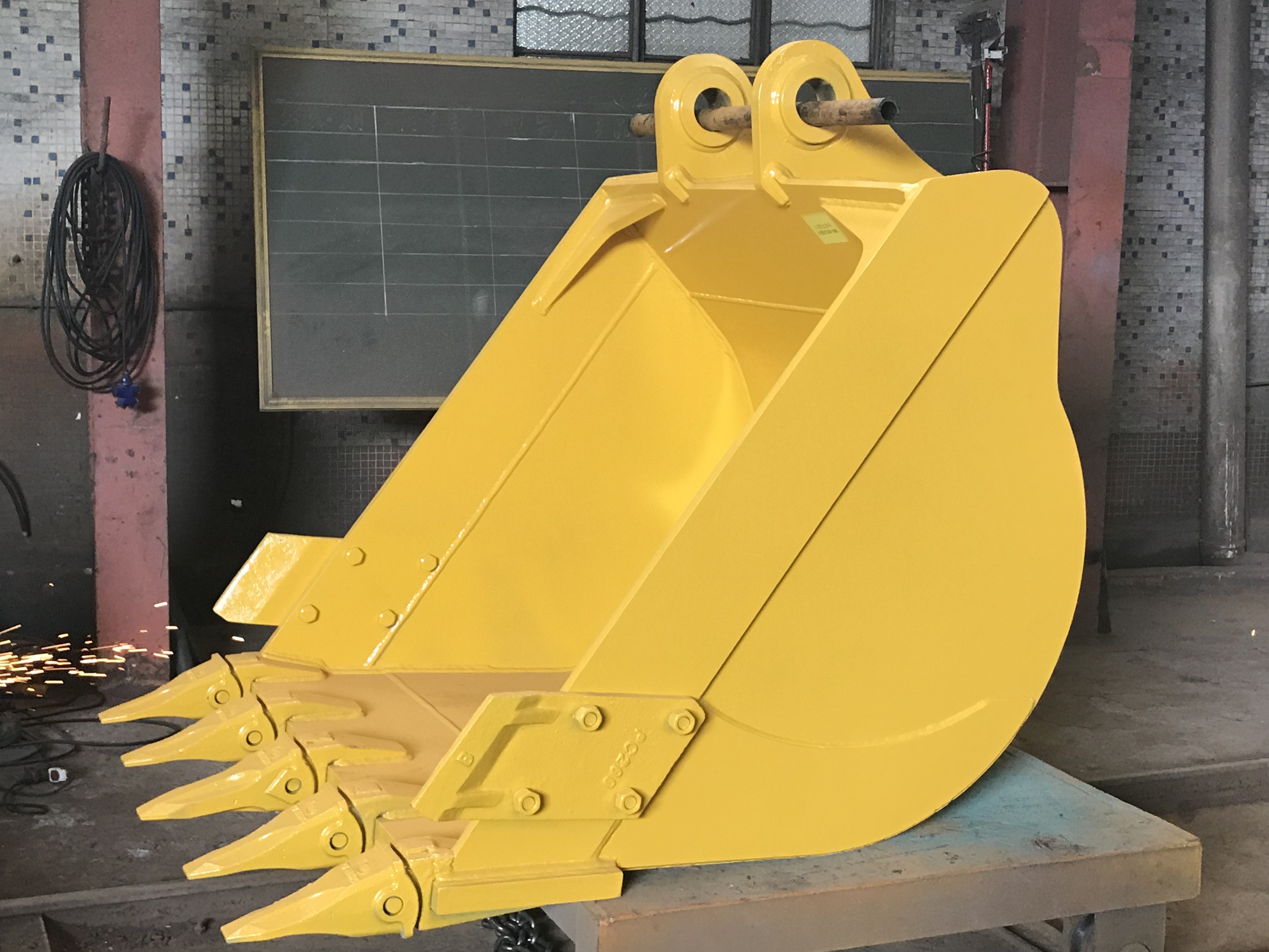 0.6-1.15 ведра экскаватора GP Cbm мини для KOMATSU PC310 PC225