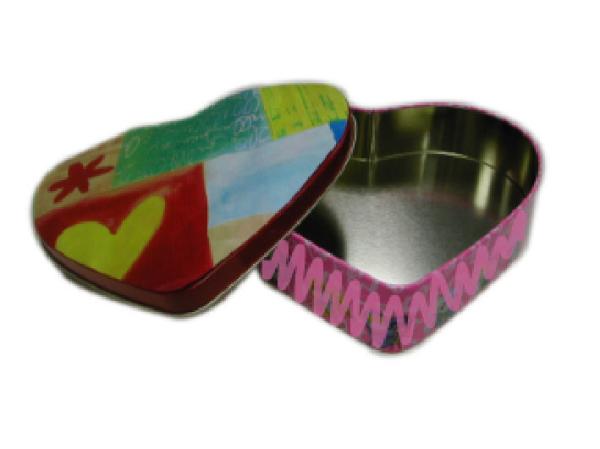 Custom Heart Shaped Metal Box For Decoration , Chocolate Heart Box