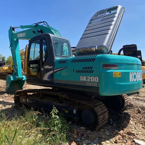 Used Kobelco SK200 Excavator Advanced Technology for Energy Saving and Easy Operation