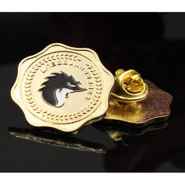 Company enterprise paint brooch pin hedgehog 3d stamping breastplate embossed zinc alloy breastplate customization