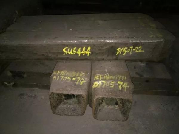 Ferritic EN 1.4521 ASTM TYPE 444 UNS S44400 Stainless Steel Round Bars