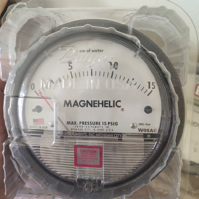 Dwyer Series 2000 Magnehelic   Differential Pressure Gauge (0–15 cm w.c.)