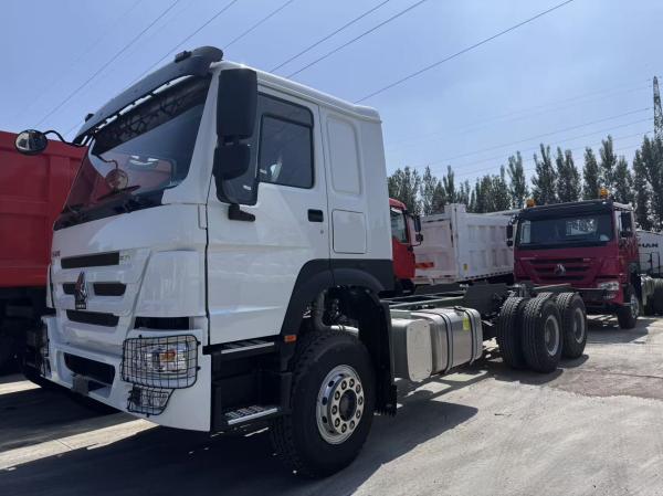SINOTRUK HOWO LHD 6X4  Water Oil Tanker Chassis Cargo Chassis