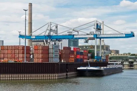 Daily International Logistics Shipping China To Europe Cargo Service