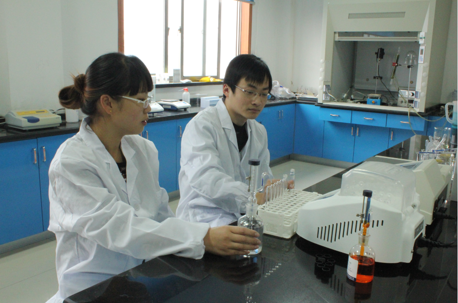 Contenido sólido decolorante de proceso Polyeletrolyte catiónico del polímero el 50% del amonio de cuaternario del azúcar