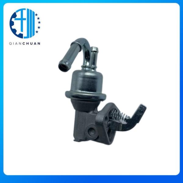 Bomba de combustível 1C010-52033 Adapta-se ao motor Kubota V3300 Trator M95 M96