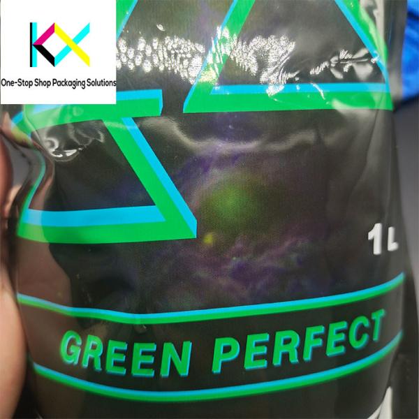 Black Liquid Packaging Pouch With Center Nozzle For Detergent Cleaner Good Barrier Material Spout Pouch