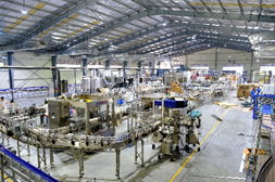 Устойчивая производительность Маленькая бутылочная машина для наполнения и закрытия