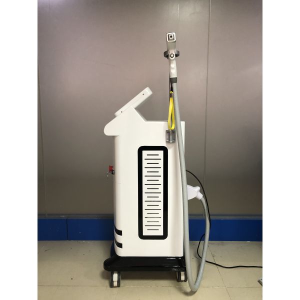 Non Channel 755 808 1064nm Combination Diode Laser Machine For Hair Removal