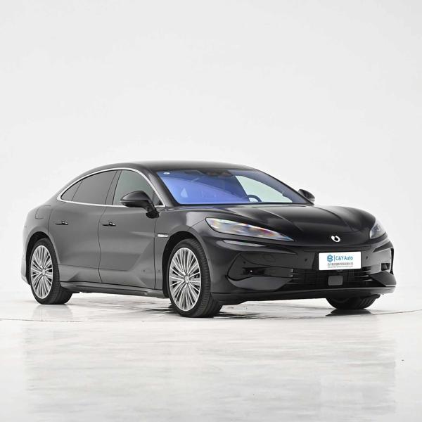 All Electric Denza Z9 Hybrid Automatic Cars With DiPilot300 Driving System