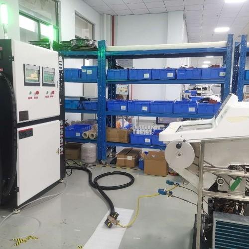 Máquina de carregamento de refrigerante AC Estação de enchimento a vácuo CM8600