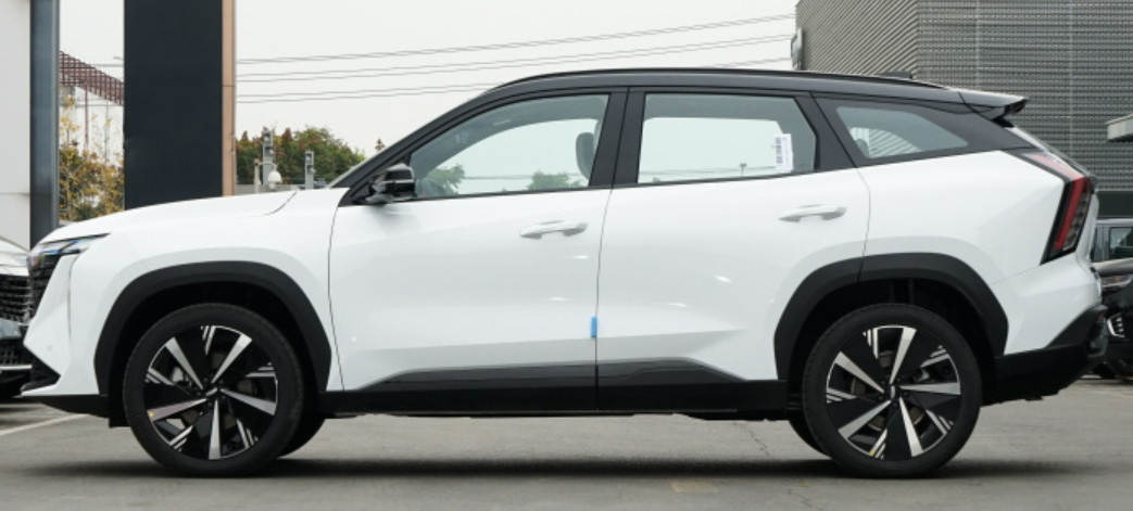 Geely Boyue l 2023 xun Compect SUV 1.5TD● DCT Leishen Hi супер