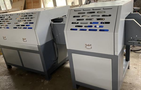 O grânulo que faz o comprimento da máquina podia ser cortador ajustável da espuma e da esponja da faca
