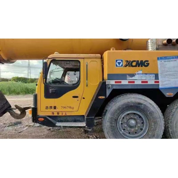 Yellow 300ton Truck Crane for Construction Equipment Terrian Mobile Crane Used Crane