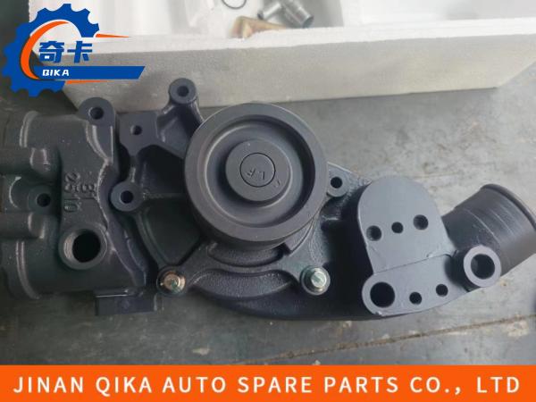 High Quality Durable Engine Pump As semblyHowo Truck Spare Parts 100873618
