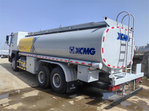 HOWO Diesel 6x4 Fuel Carrier Truck Left Hand Drive 20000 Liters Oil Delivery Truck
