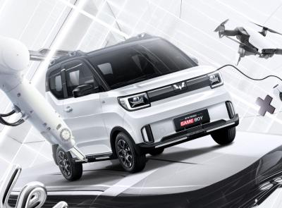 3 portes 4 sièges Wuling Hongguang EV Wuling Mini Electric Car 120-170KM