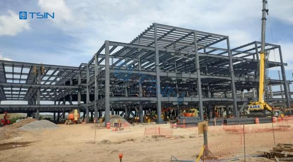 Schools Warehouses Prefabricated Commercial Steel Buildings Q235B Q355B ASTM A36