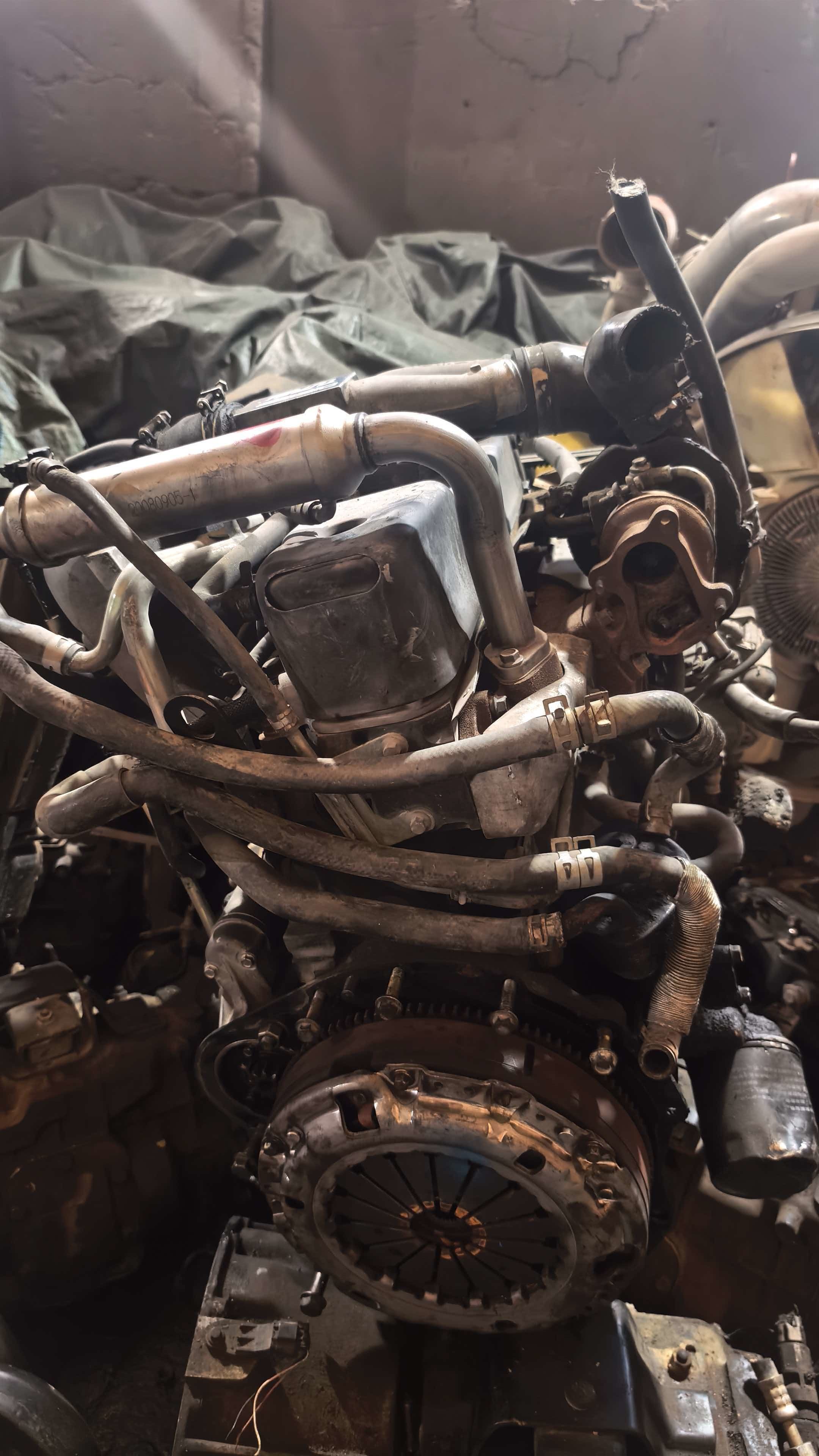 Used Isuzu 4JB1 Complete Diesel Engine Assembly