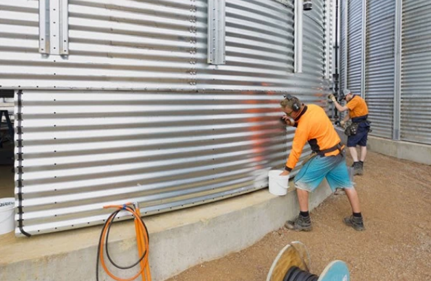 High Speed Steel Silo Corrugated Panel Roll Forming Machine With Thickness 2-4mm