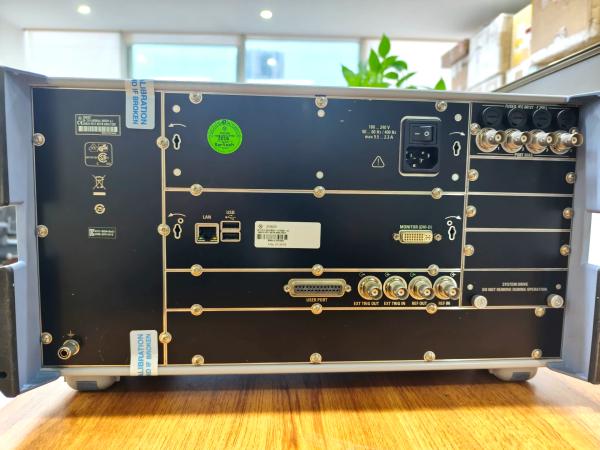 High Dynamic Range Vector Network Analyzer Rohde & Schwarz ZNB20 VNA 20 GHz