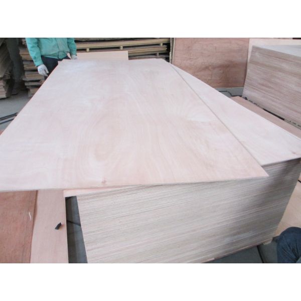 BS1088 Wood Grain 30mm Marine Okoume Plywood