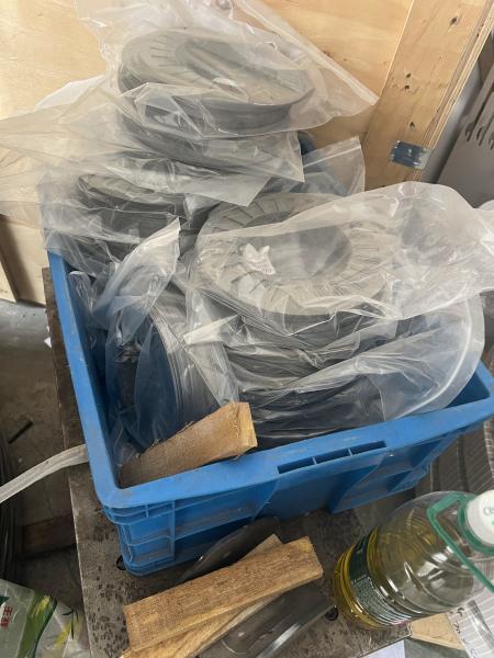 Moteur à aimants permanents d'emboutissage des matrices de dessin pour le traitement des échantillons