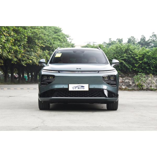 Highly 2023 Xiaopeng G9 Performance EV Car with 702km Range and Max Speed of 200 Km/h