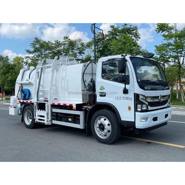 Dongfeng Pure Electric Water Truck 4x2 Powered By Capacity CATL Battery