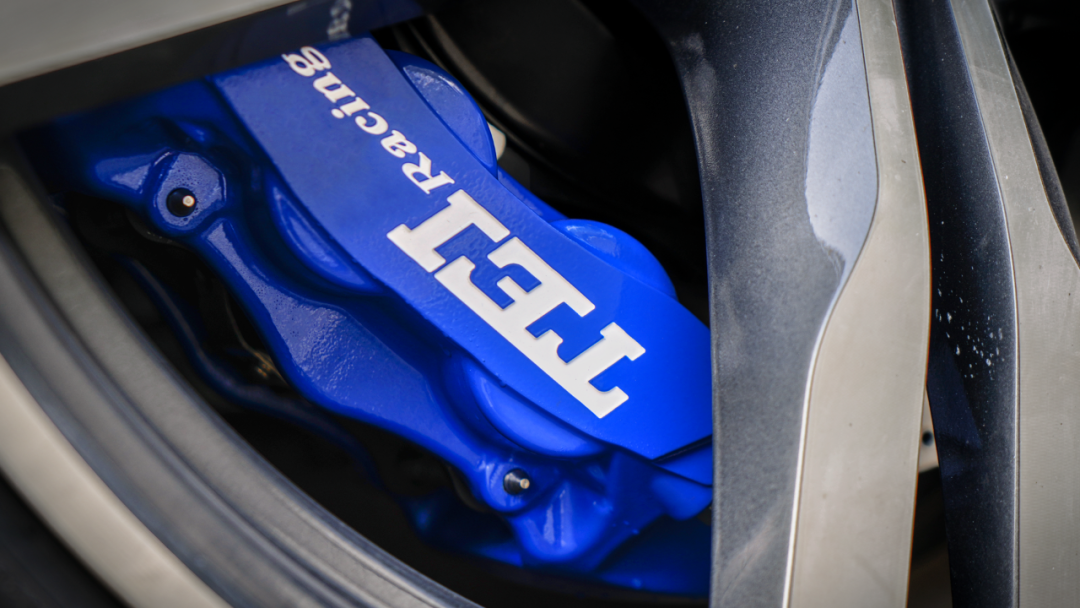 Front 6 Piston And Rear 4 Piston Caliper With E-brake Caliper BBK Auto Brake System For BMW 6 Series GT 20 Inch Rim