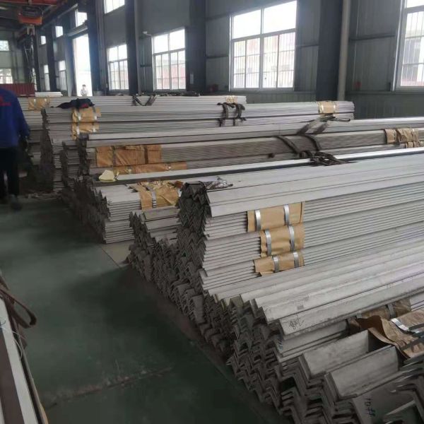 3# - 20# Grade 316L / 1.4404 / S31603 Stainless Angle Bar