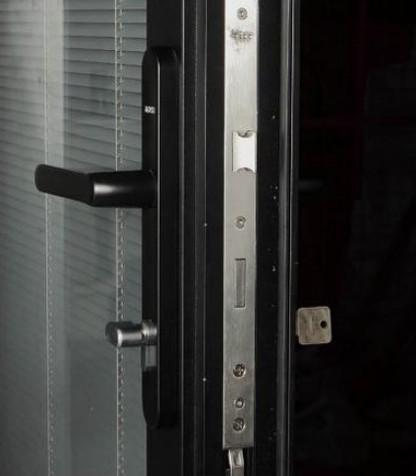 Typhoon Resistance Tempered Glass Bifold Door High Security Customizable