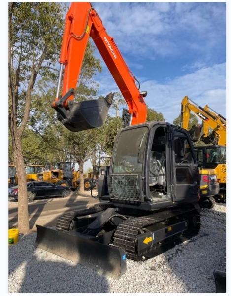 Second-hand HITACHI ZX70 excavator with low price and decent quality Bucket capacity0.13 - 0.33m3  Machine weight 6300kg