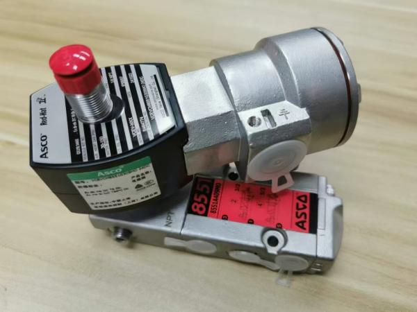Series 551 A Line Of 1/4 3 Way 4 Way Compact Solenoid Spool Valve For Controlling Air Or Inert Gas