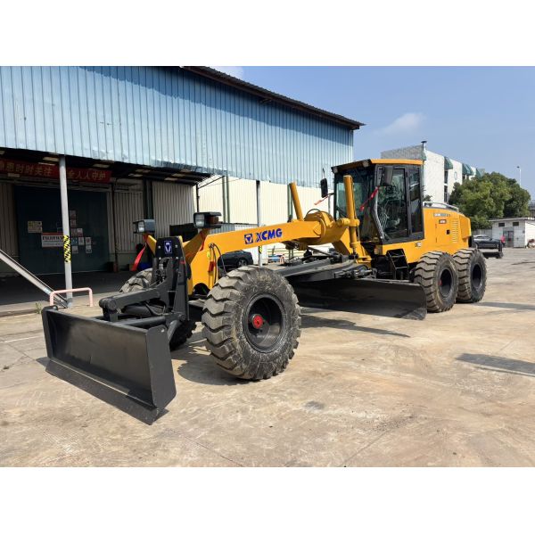 2023 Year Used XCMG GR1803 Motor Grader With Front Blade