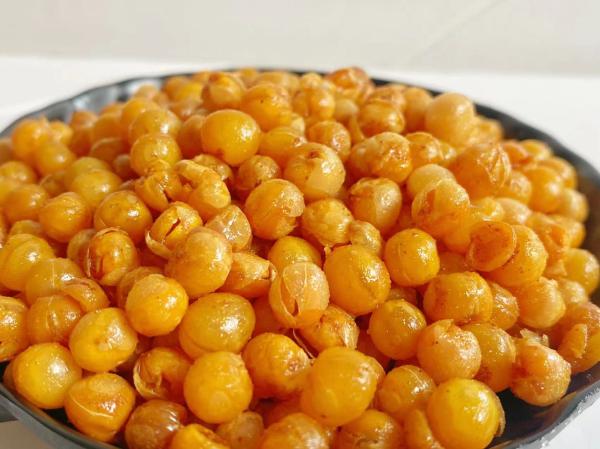 Chili Powder Green Pea Snacks Crunchy Taste Spicy Dried Peas Fried Yellow Pea
