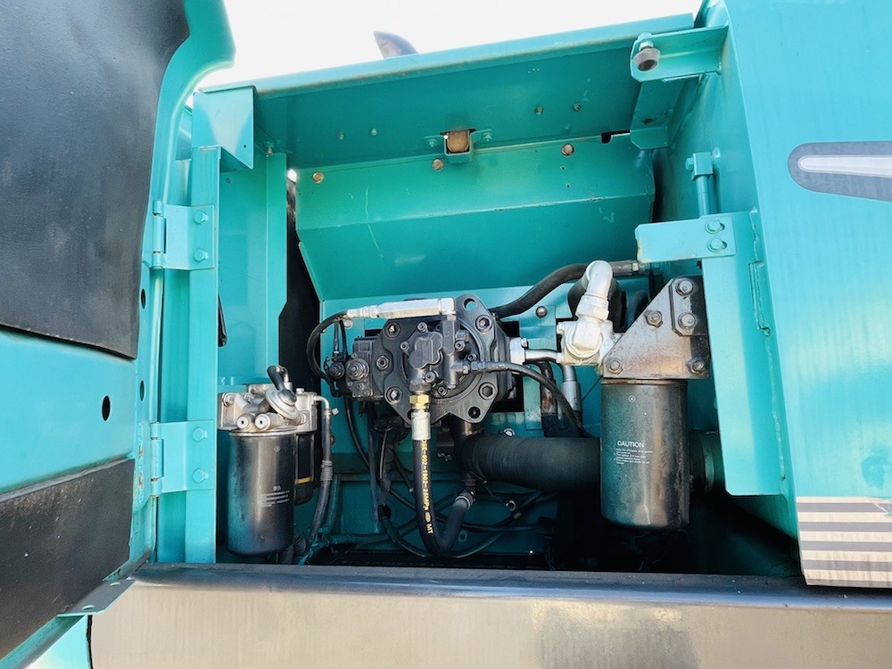 Использованный Kobelco SK200-8 Гидравлический экскаватор для скважины