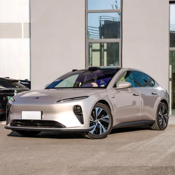 5 Seater 4WD Nio Et5 150 kwh Smart Electric Car High Power Midsize Sedan