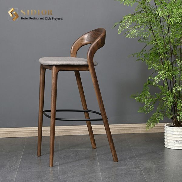 Hot Sell Bar Chair, Bar Stool, High Chair, Club Stool Chair, Hotel Chair, Restaurant Chair, Solid Wood Frame