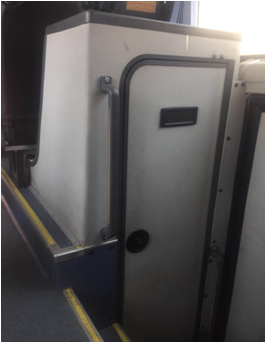 Место 51 использовало роскошный сейф космоса багажа автобуса 10м3 с аварийным выходом 2