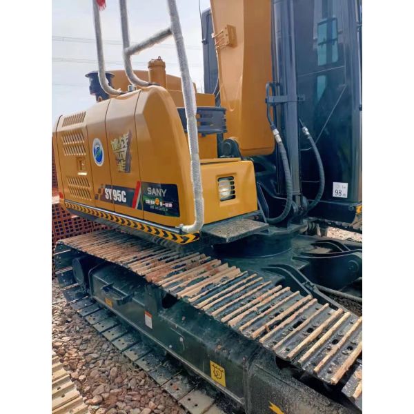 En bon état SANY 9 tonnes Mini Excavator SY95 Japonais Crawler Digger avec 53,8KW de puissance