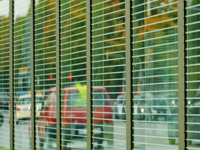 Современный дорожный акриловый шумный барьер для наружного акустического барьера