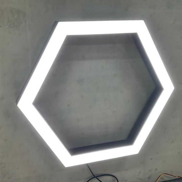 2700K-6500K Hollow Hexagonal Recessed Linear Light Fixtures with Seamless Splicing for Gym and Office Ceiling
