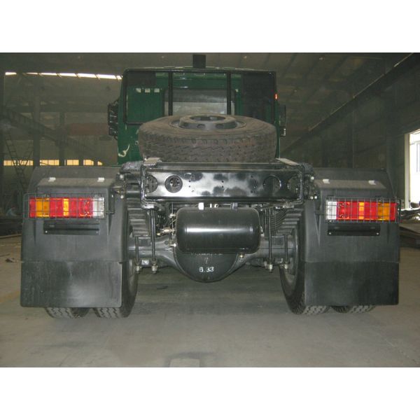 Euro3 Cummins 190HP Dongfeng RHD Camions EQ4126G 4x2 Tractor Truck