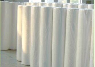 Tela não tecida macia dos PP Spunbond impermeável para o filme traseiro do tecido