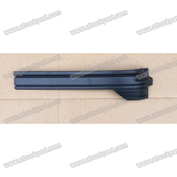 Headlamp Trim Lower For Nissan UD CW520 Nissan Truck Spare Body Parts
