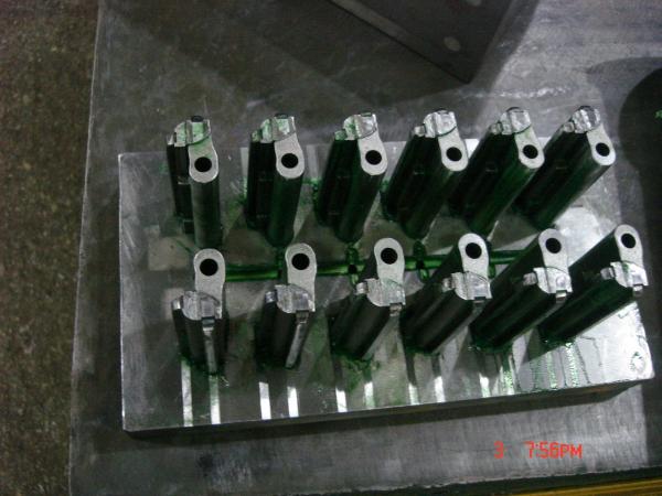 Multi Cavity Hot Runner Injection Molding DME , Plastic Injection Moulded Components