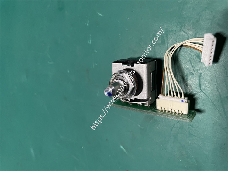 Нихон Кохден TEC-5602 Дефибриллятор Энкодер Ротационный UR-0505 6190-901633 S1