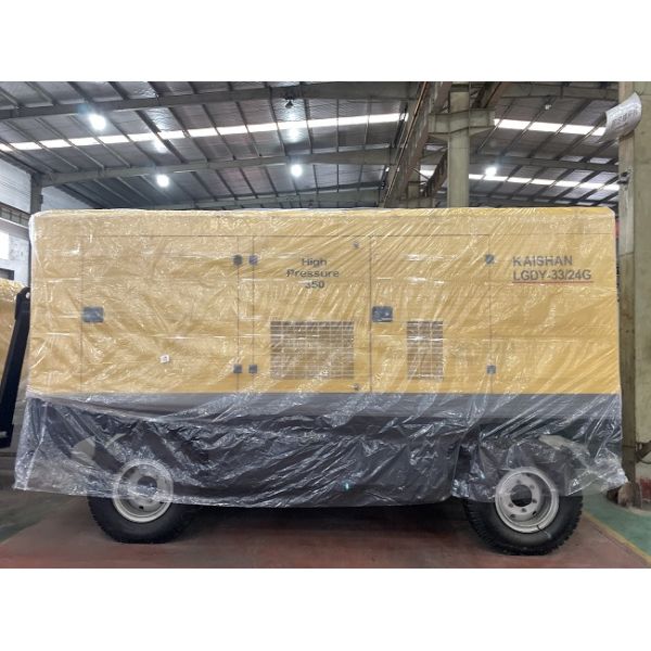 315KW/ Grade 4 Two Stage Compression Electric Screw Air Compressor LGDY-33/24G
